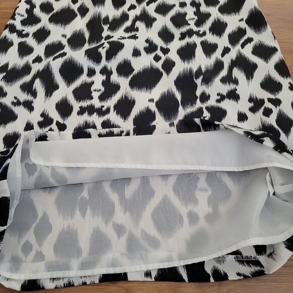 Joe Fresh Leopard Print Shift Dress - Picture 4 of 7